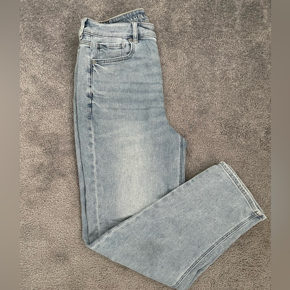 American Eagle Mom Jeans